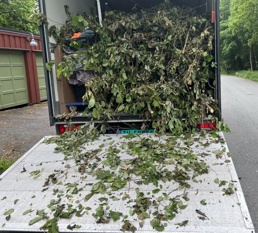 Bortkjøring av hageavfall